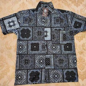 [BRAND NEW] Black, White, and Gray Paisley Patterned Button Down Shirt!